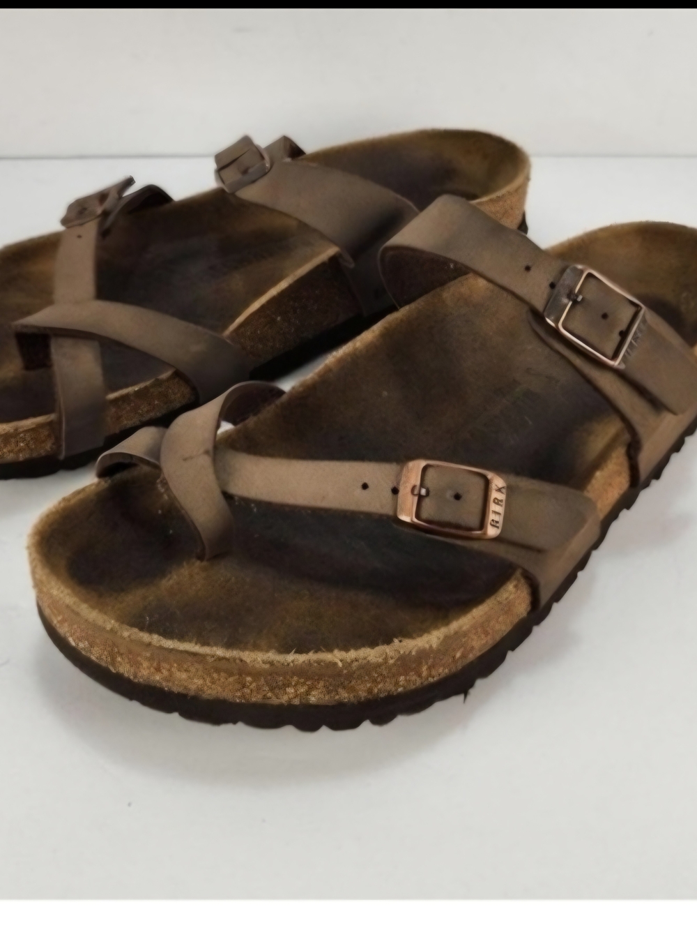 Birkenstock Mayari Women's 39 US 8 Brown Leather Toe-Loop Sandals